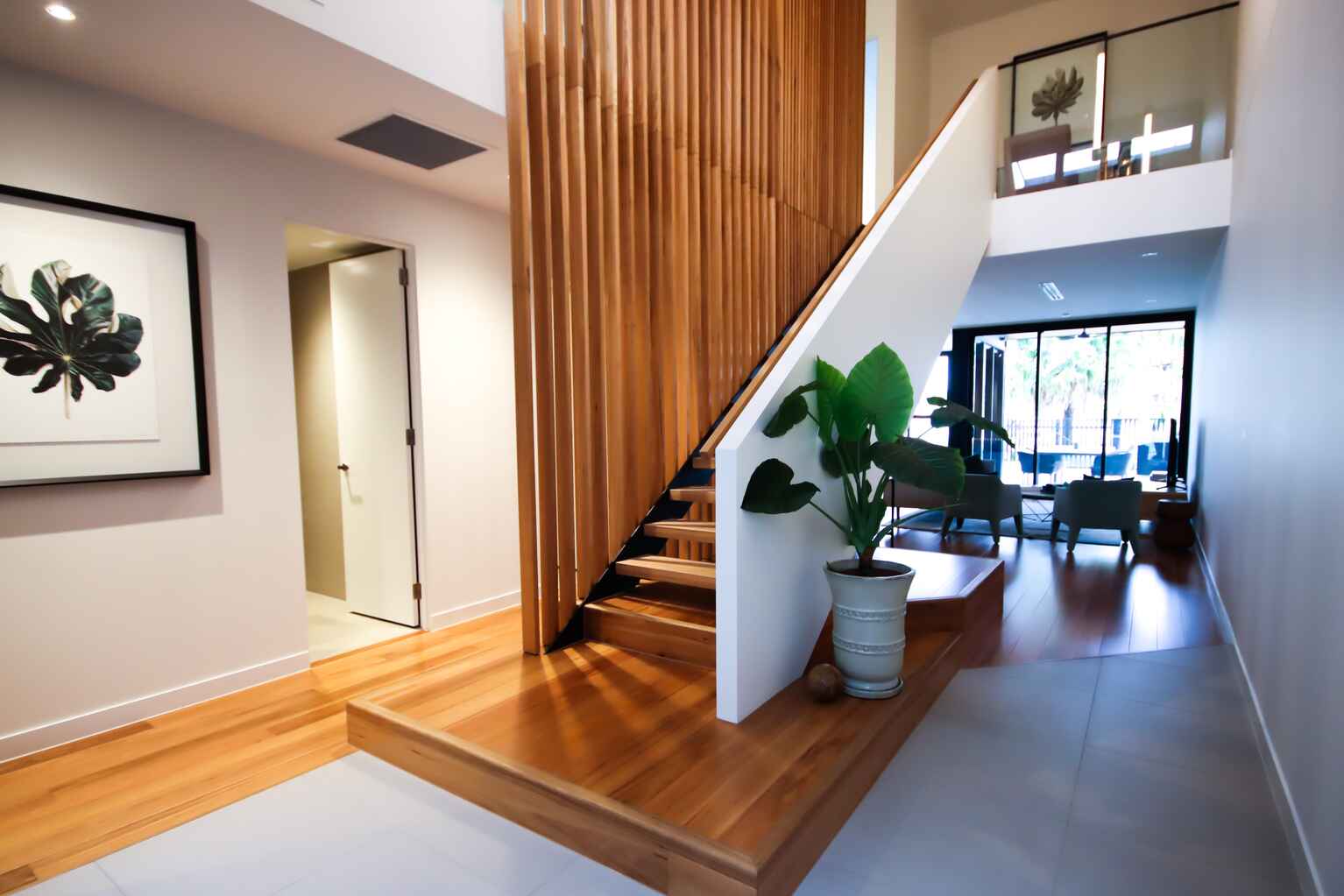 82 Parkside Circuit Hamilton