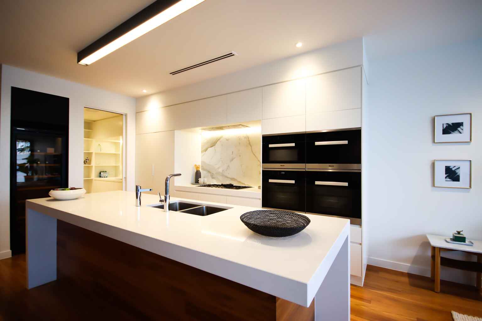 82 Parkside Circuit Hamilton