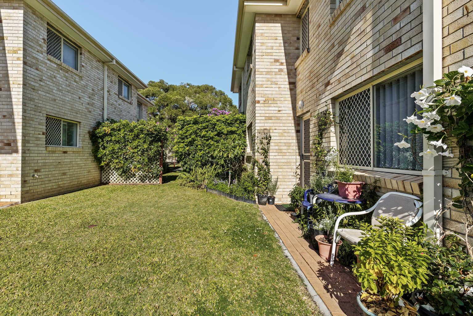 5/57 Worendo Street Southport