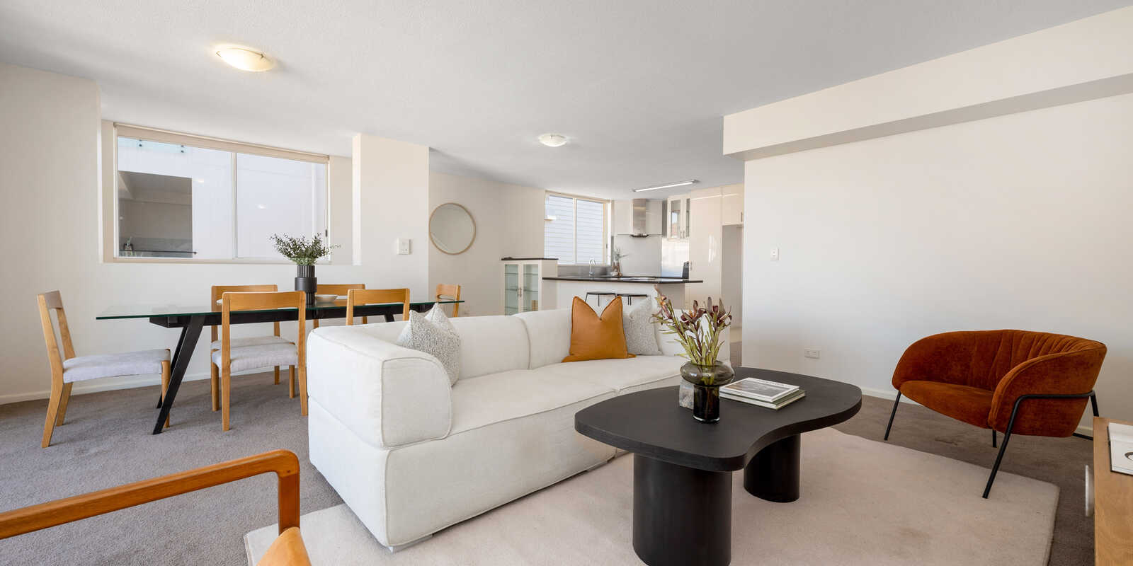 24/17 Whyenbah Street Hamilton