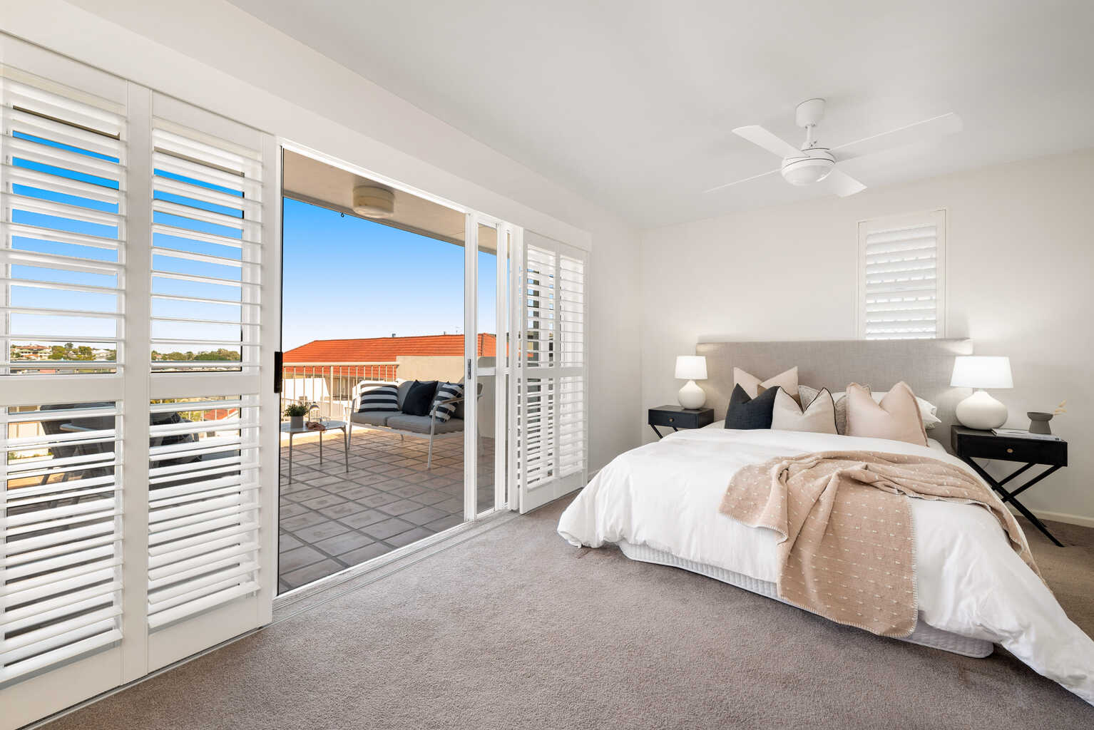 24/17 Whyenbah Street Hamilton