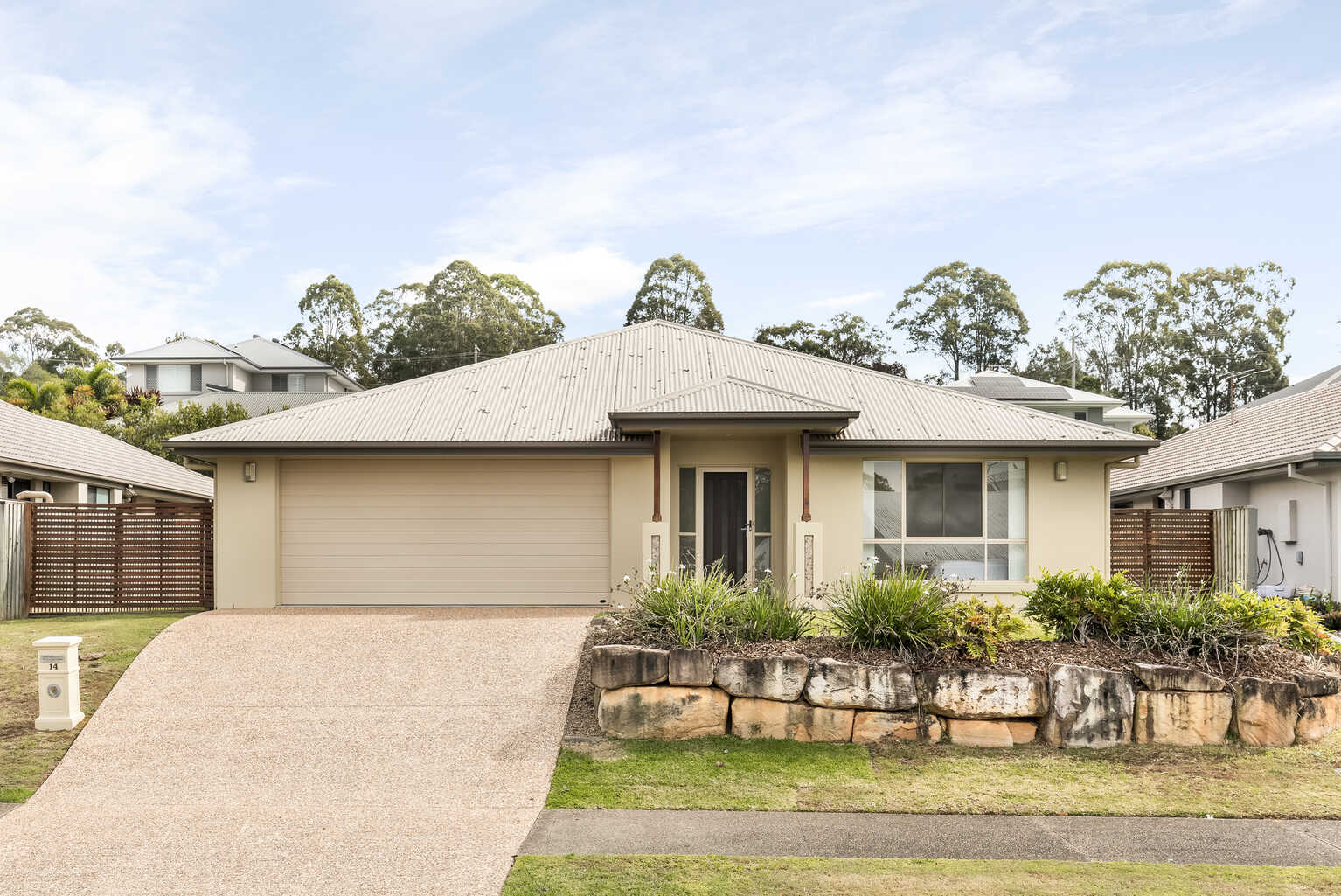 14 Crossing Drive Eatons Hill 14 Crossing Drive Eatons Hill