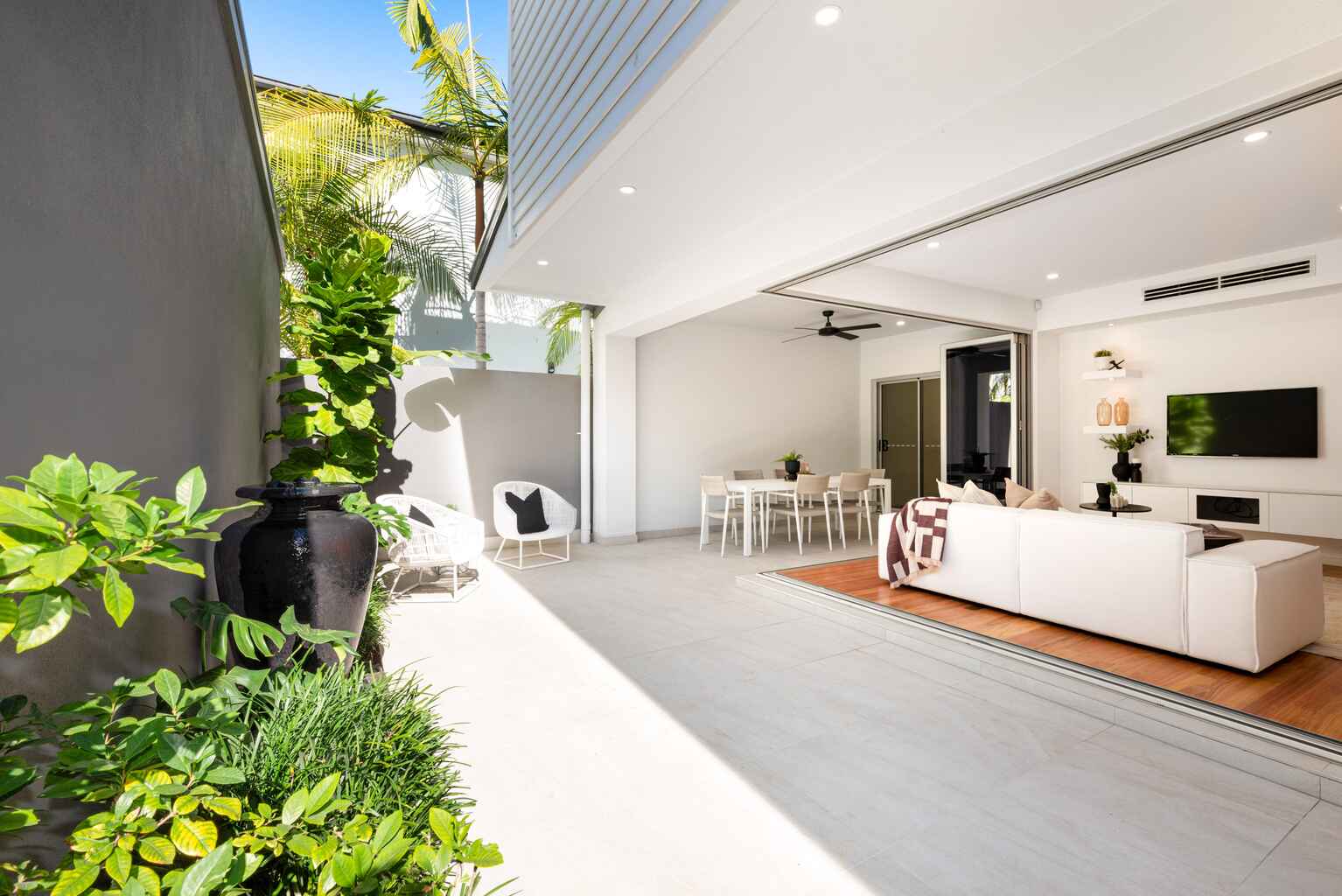 83 Charlton Street Ascot