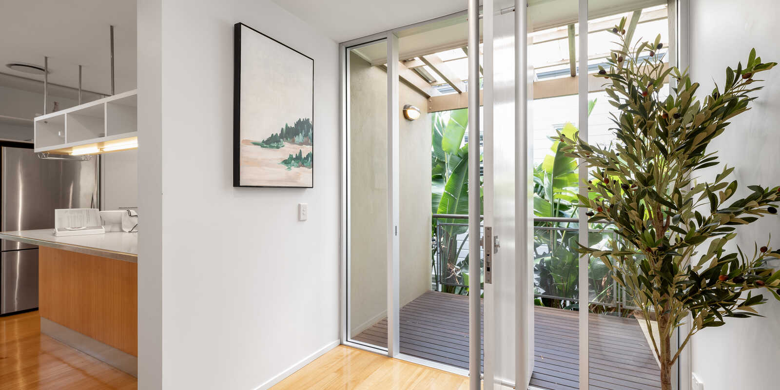 16 Upper Lancaster Road Ascot
