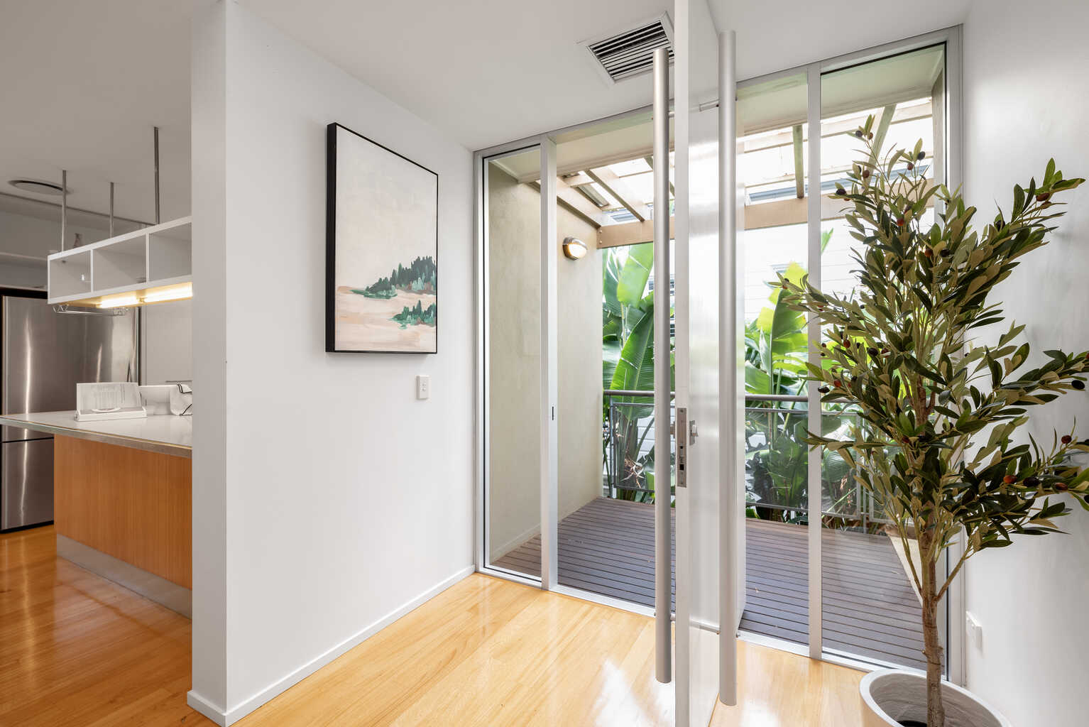 16 Upper Lancaster Road Ascot