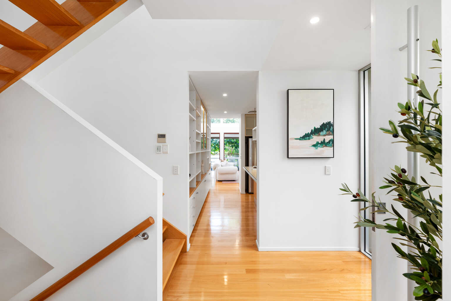 16 Upper Lancaster Road Ascot