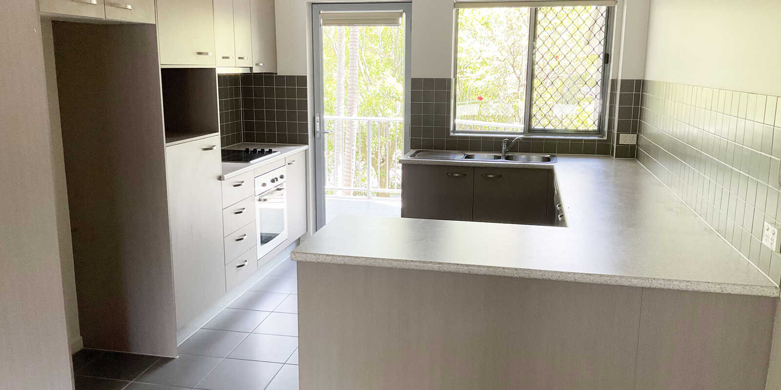  Enoggera