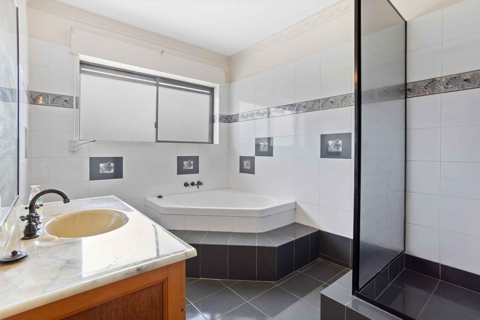 15 Hillcrest Street Aspley