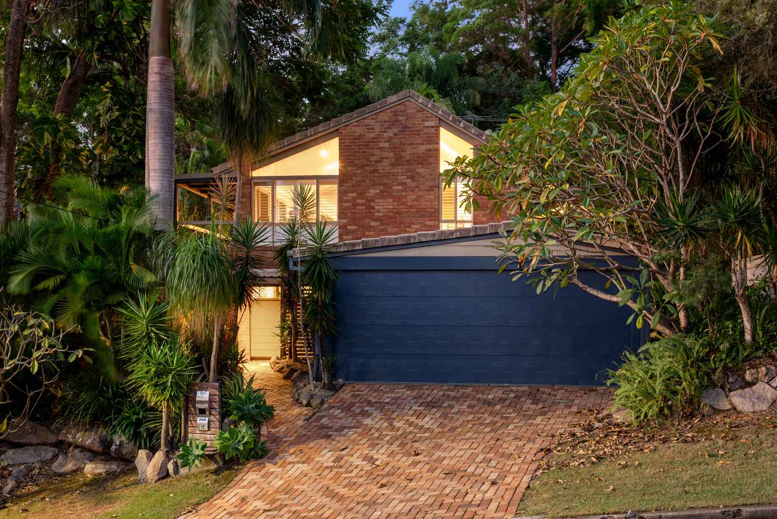 17 Wandearah Crescent Ferny Hills