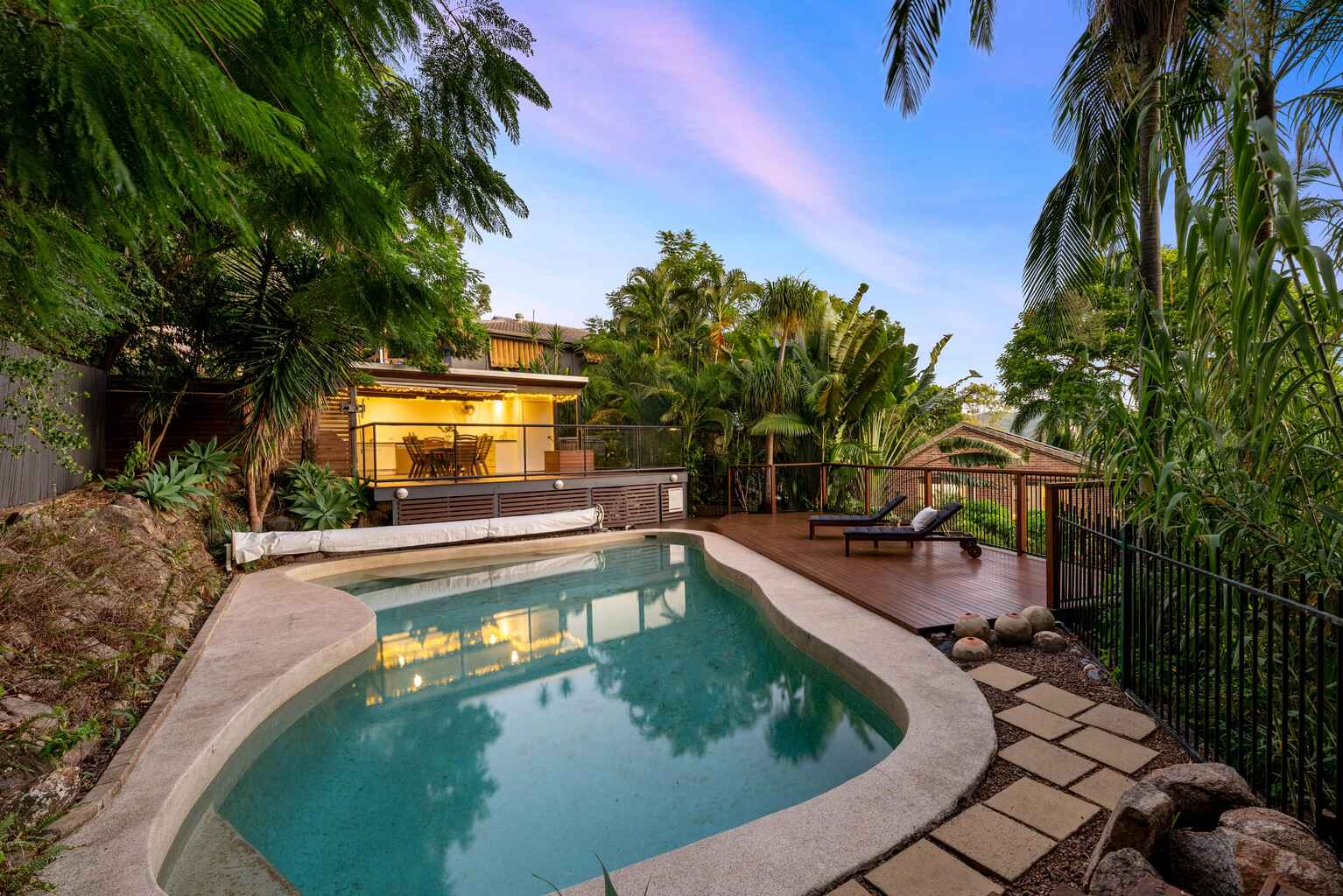 17 Wandearah Crescent Ferny Hills