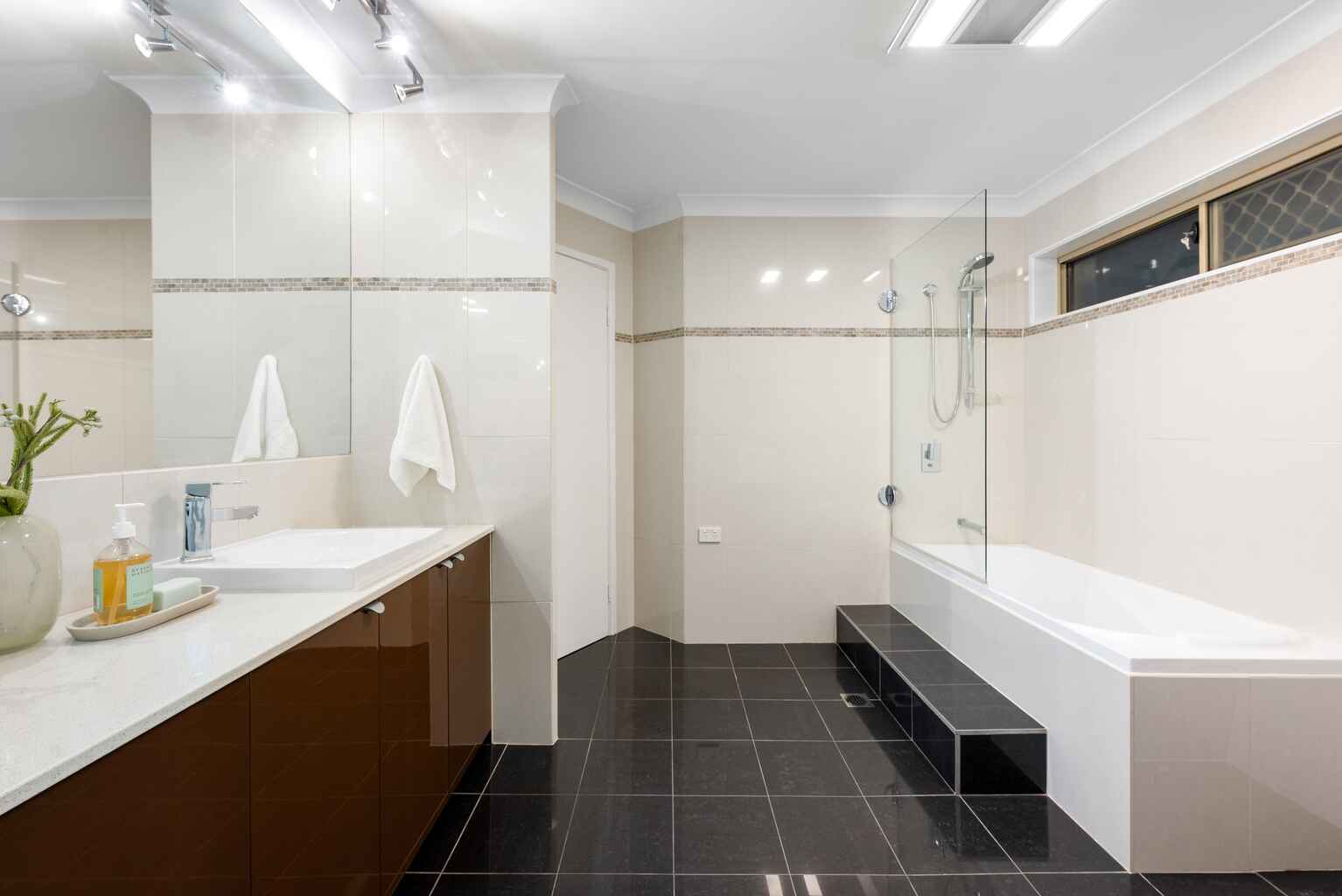 17 Wandearah Crescent Ferny Hills