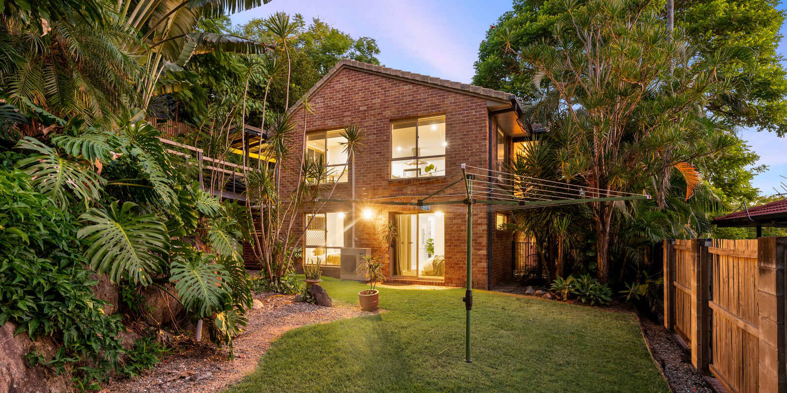 17 Wandearah Crescent Ferny Hills