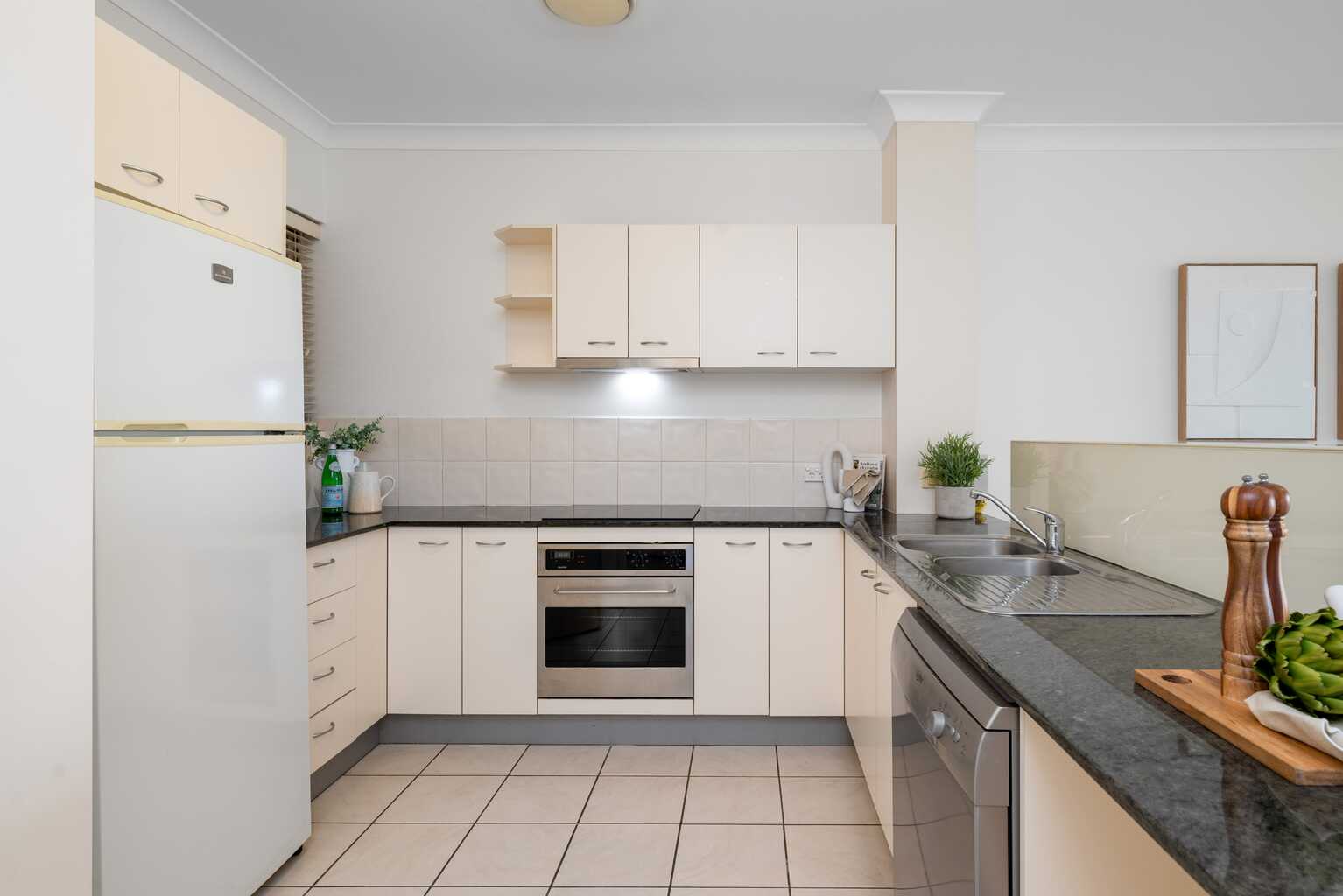 5/102 Racecourse Rd Ascot